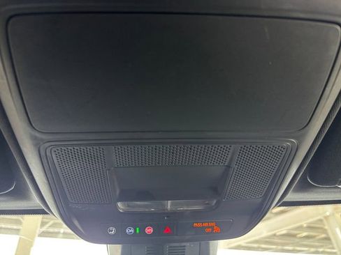 Used 2025 Chevrolet Equinox LT FWD image 7