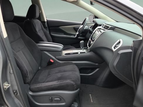 Used 2018 Nissan Murano SV image 18