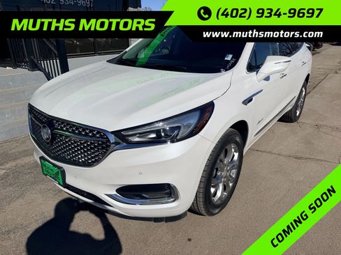 Used 2020 Buick Enclave Avenir w/ Avenir Technology Package AWD/4WD image 1