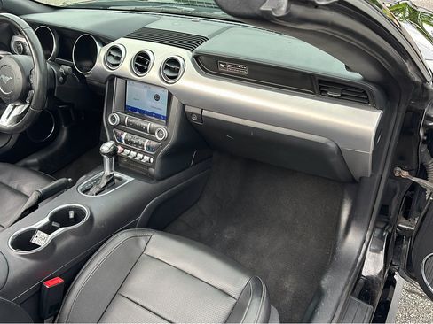 Used 2020 Ford Mustang GT Premium image 18