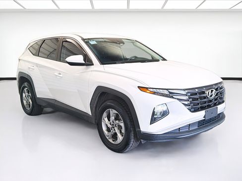 Used 2024 Hyundai Tucson SE AWD/4WD image 3