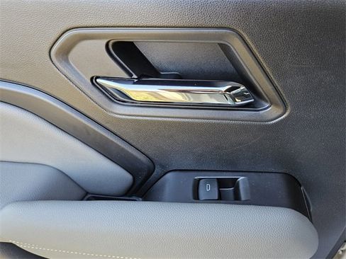 Used 2024 Chevrolet Colorado ZR2 w/ Technology Package image 15