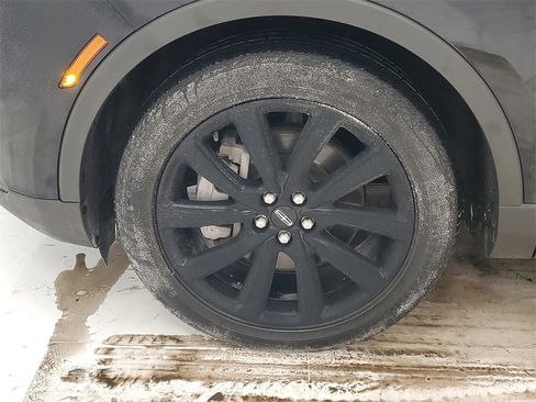 Used 2021 Lincoln Nautilus Reserve w/ Monochromatic Package image 9