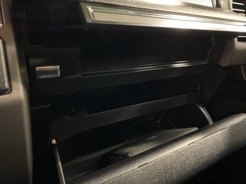 Certified 2019 Ford Expedition XLT w/ Equipment Group 202A AWD/4WD image 38