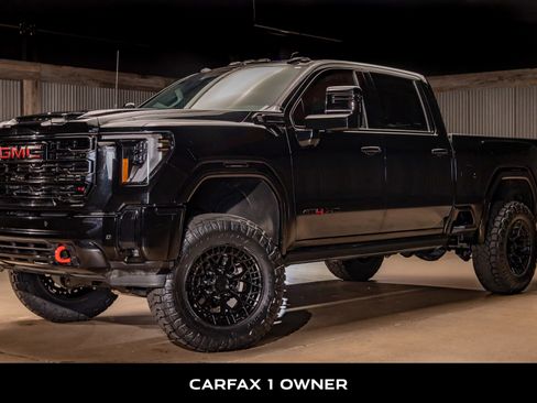 Used 2025 GMC Sierra 2500 AT4 w/ AT4 Premium Plus Package image 5