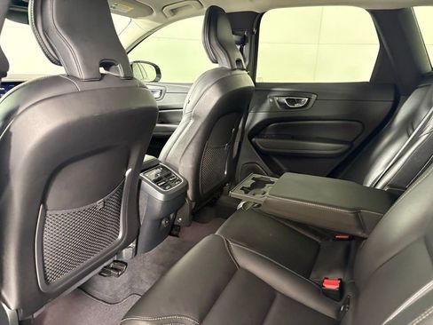 Used 2023 Volvo XC60 B5 Ultimate w/ Climate Package image 35