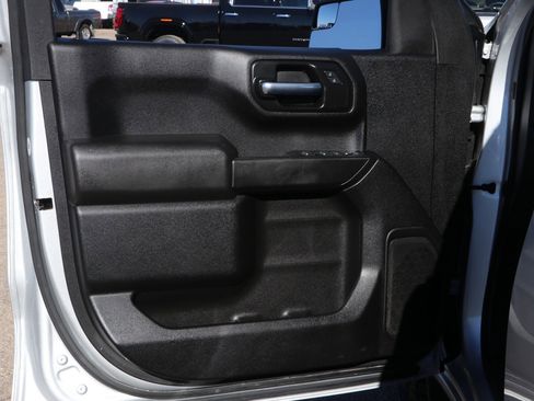 Used 2022 Chevrolet Silverado 1500 Custom w/ Rally Edition image 7