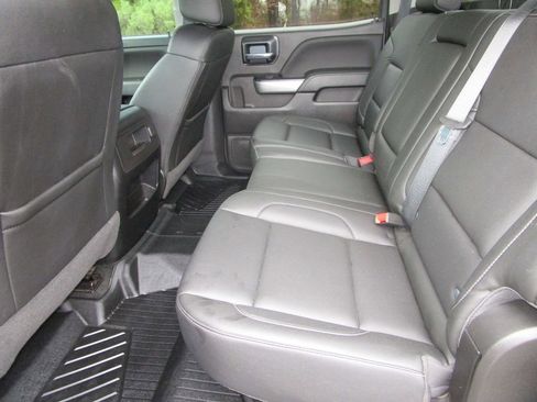 Used 2018 Chevrolet Silverado 1500 LTZ Z71 w/ Midnight Edition image 17