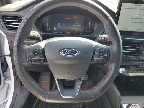 Used 2023 Ford Escape ST-Line w/ Tech Pack #1 image 18