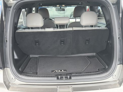 Used 2018 Kia Soul FWD image 22