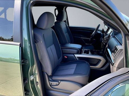 Used 2024 Nissan Titan SV w/ SV Bronze Edition Package RWD image 16