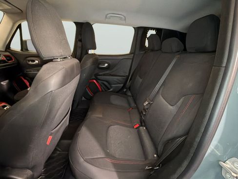 Used 2016 Jeep Renegade Trailhawk AWD/4WD image 33