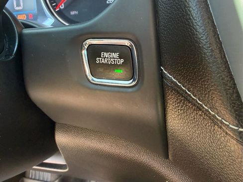 Used 2022 GMC Acadia SLE w/ GMC Pro Grade Package AWD/4WD image 25