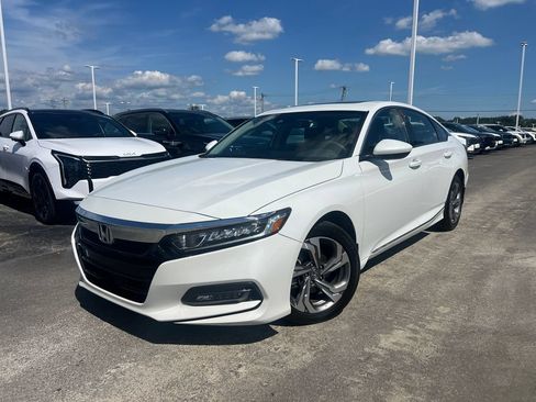 Used 2018 Honda Accord EX image 7
