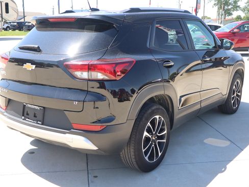 Used 2025 Chevrolet TrailBlazer LT AWD/4WD image 5