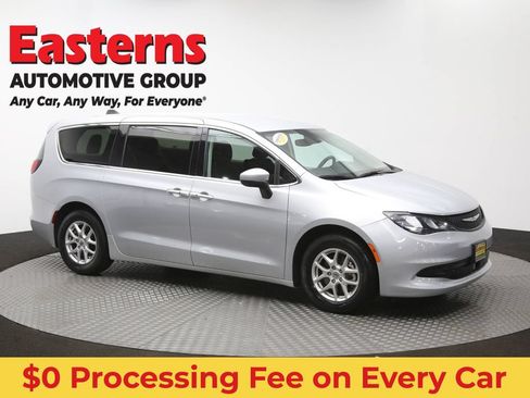 Used 2023 Chrysler Voyager LX FWD image 48