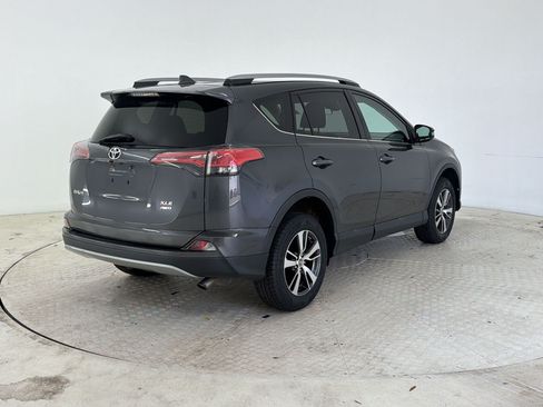 Used 2018 Toyota RAV4 XLE w/ Plus Extra Value Package AWD/4WD image 9