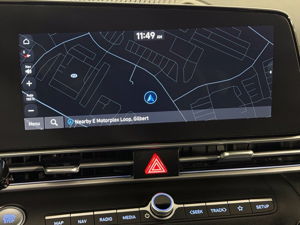 Used 2025 Hyundai Elantra Limited FWD image 16