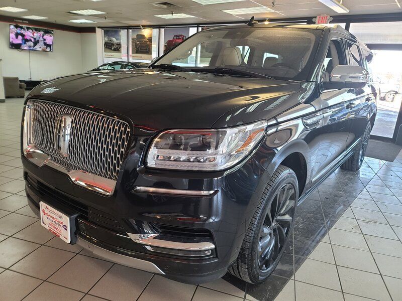 Used 2020 Lincoln Navigator L Black Label AWD/4WD image 2