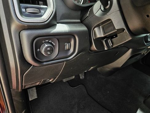 New 2026 RAM 2500 Tradesman AWD/4WD image 14