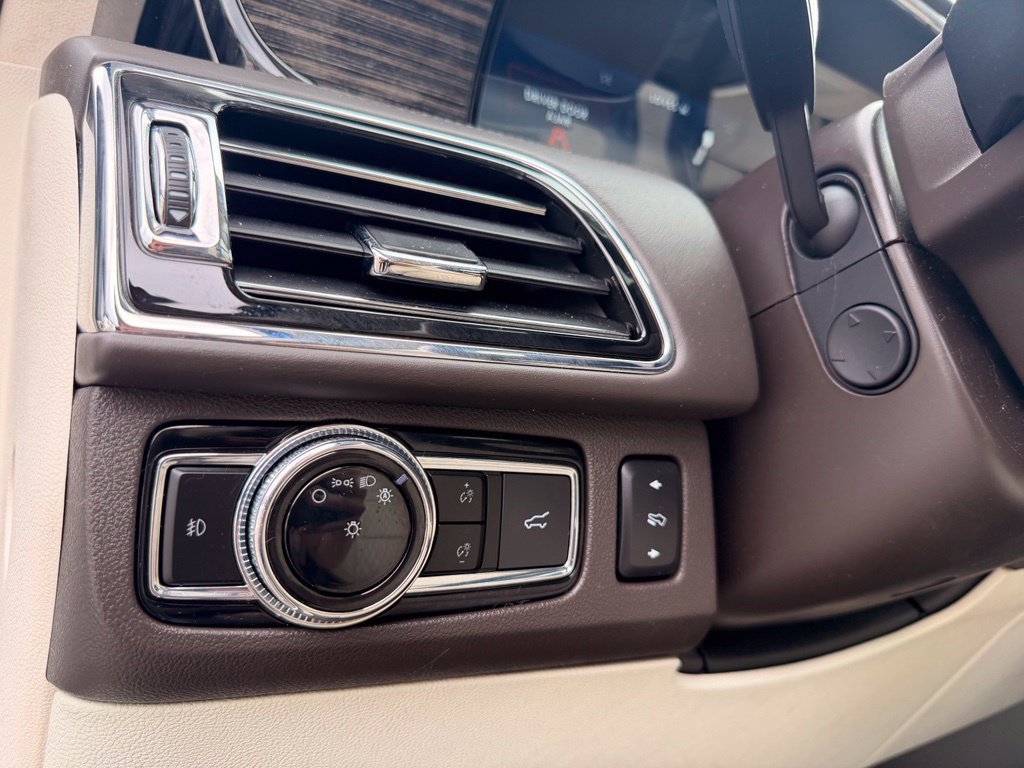 Used 2021 Lincoln Navigator L Black Label AWD/4WD image 39