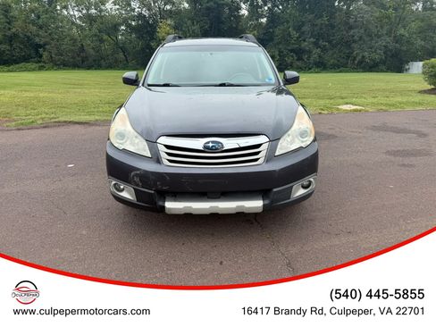 Used 2011 Subaru Outback 3.6R Limited AWD/4WD image 1