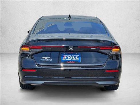 Used 2025 Honda Accord LX image 7