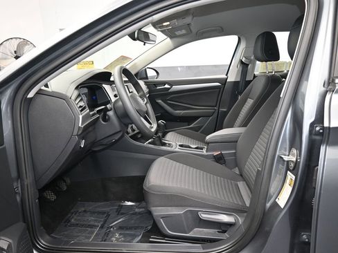 Used 2023 Volkswagen Jetta S image 11