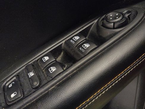 Used 2019 Jeep Compass Latitude image 27