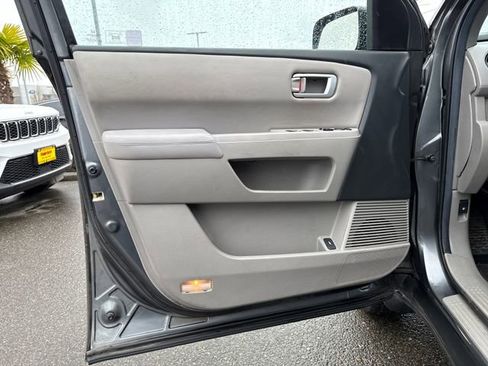 Used 2011 Honda Pilot EX-L image 18