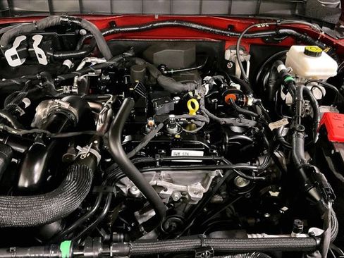 Used 2024 Ford Bronco Black Diamond image 10