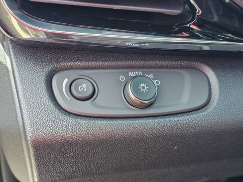 New 2026 Buick Envista Sport Touring image 13