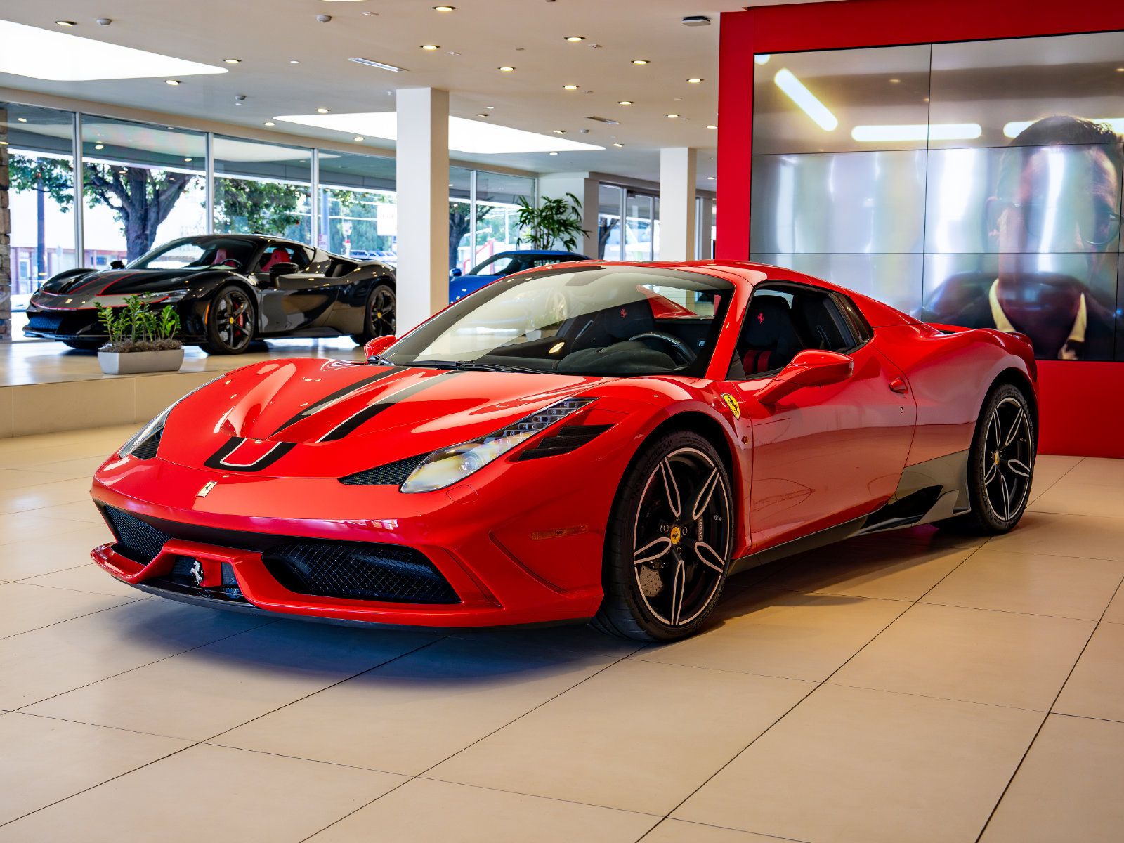 Used 2015 Ferrari 458 Speciale A RWD image 28