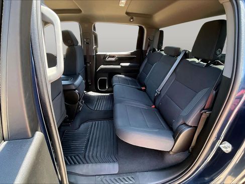 Used 2022 Chevrolet Silverado 1500 LT AWD/4WD image 19