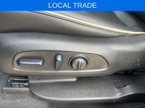 Used 2023 Chevrolet Traverse Premier AWD/4WD image 12