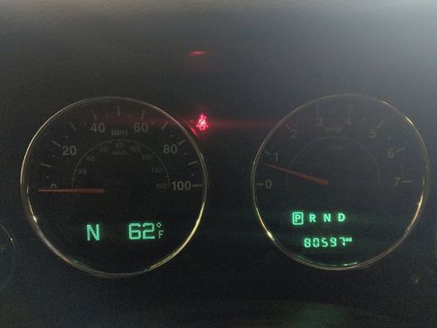 Used 2018 Jeep Wrangler Unlimited Sport S AWD/4WD image 23