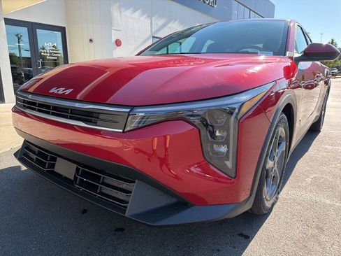New 2026 Kia K4 FWD image 3