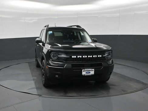Used 2025 Ford Bronco Sport Outer Banks w/ Outer Banks Tech Package+ AWD/4WD image 3