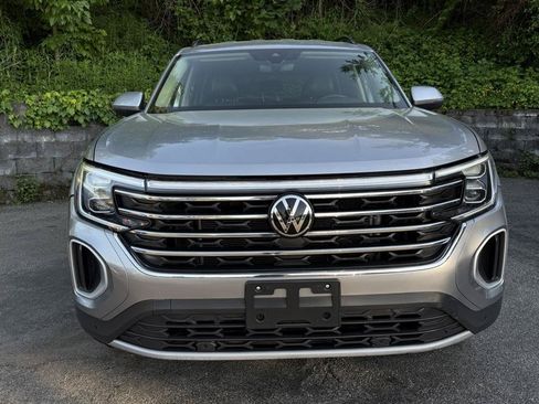 Used 2024 Volkswagen Atlas SE AWD/4WD image 23