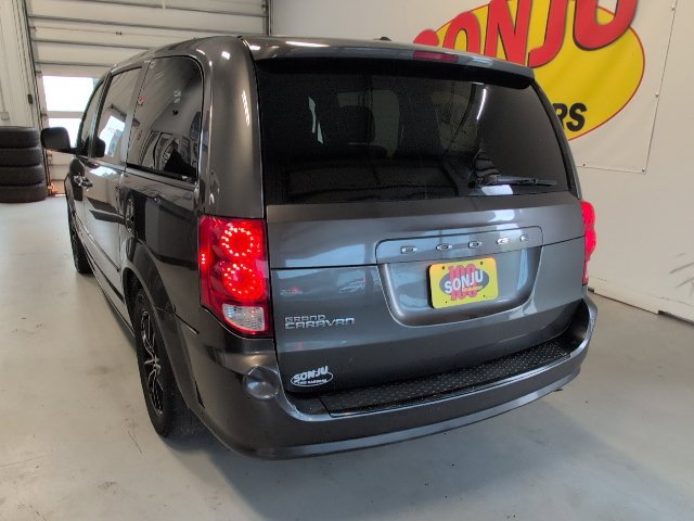 Used 2016 Dodge Grand Caravan SXT FWD image 38