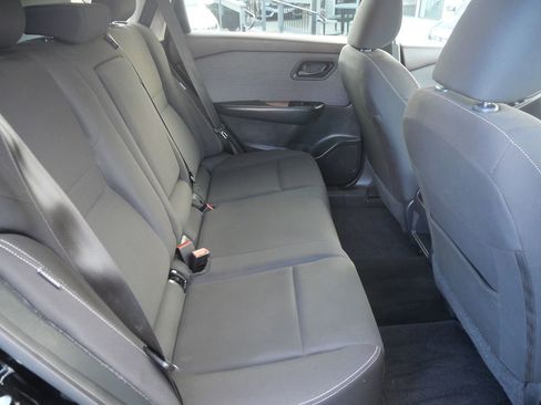 Used 2023 Nissan Rogue S image 26