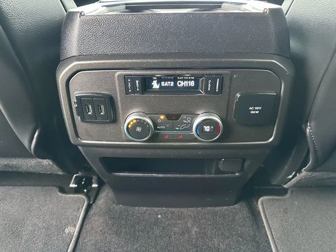 Used 2018 Ford Expedition Max Limited image 32