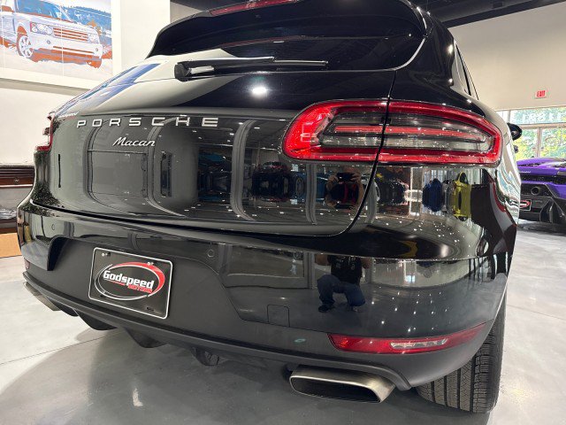 Used 2018 Porsche Macan AWD/4WD image 35