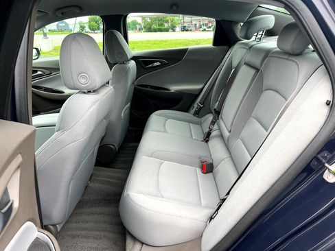 Used 2025 Chevrolet Malibu LT image 45