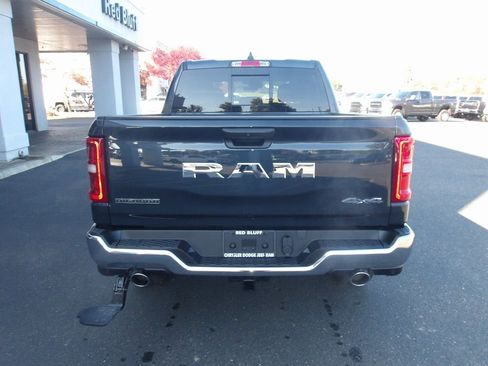 New 2026 RAM 1500 4x4 Crew Cab image 7