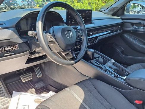Used 2025 Honda Accord Sport image 8