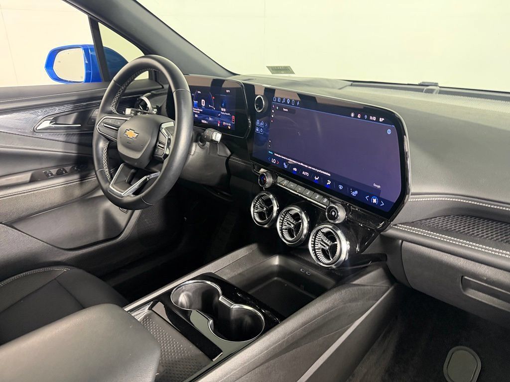 Used 2024 Chevrolet Blazer EV LT AWD/4WD image 30