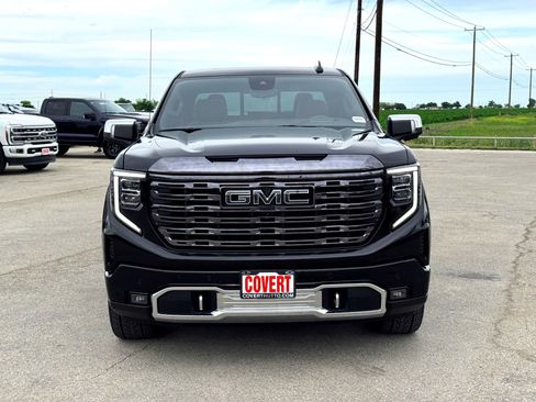 Used 2023 GMC Sierra 1500 Denali Ultimate AWD/4WD image 4