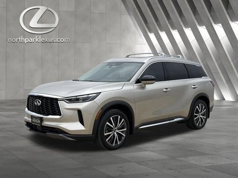 Used 2024 INFINITI QX60 Sensory w/ Vision Package FWD image 3