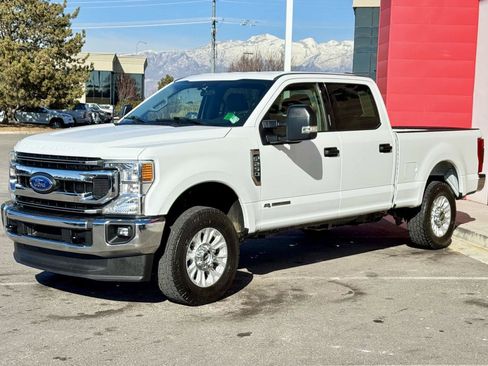 Used 2022 Ford F250 XLT w/ XLT Value Package image 4
